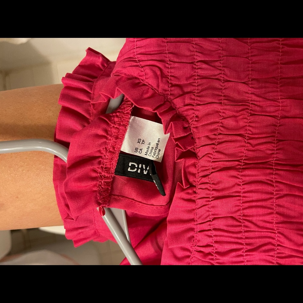 H&M Pink Ruffle Top - Picture 3 of 3